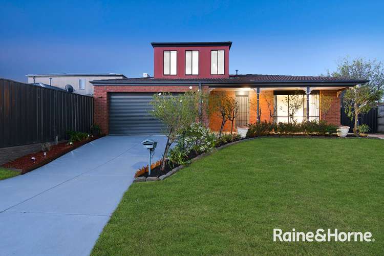 10 Fiander Close, Cranbourne East VIC 3977