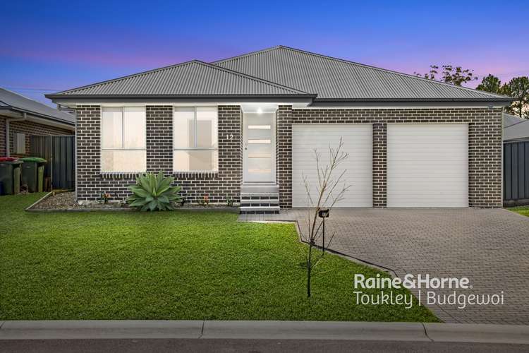 12 Lawrence Avenue, Wyee NSW 2259