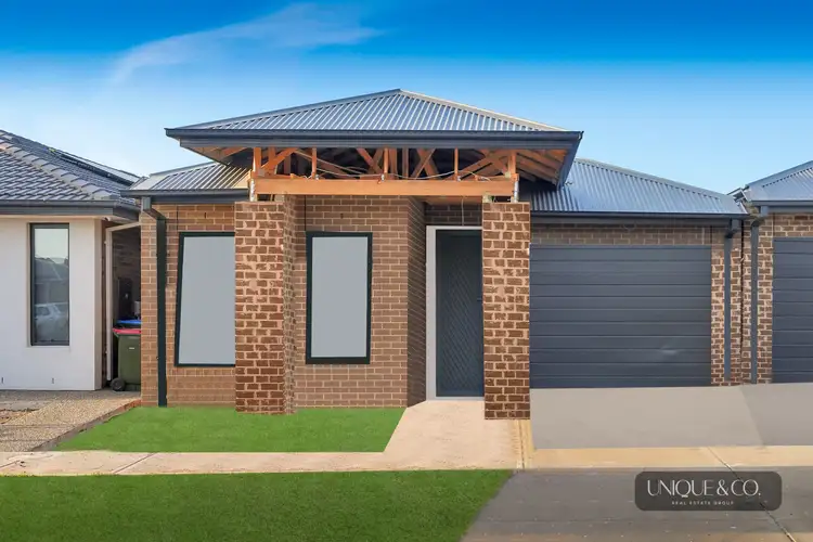 8 Bramford Crescent