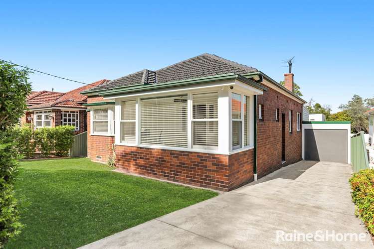 6 Carrisbrook Avenue, Bexley North NSW 2207