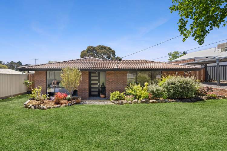 1 Rodney Drive, Woodend VIC 3442