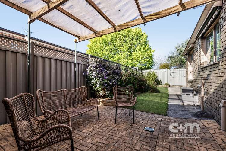 3/4 Lex Grove, Oak Park VIC 3046