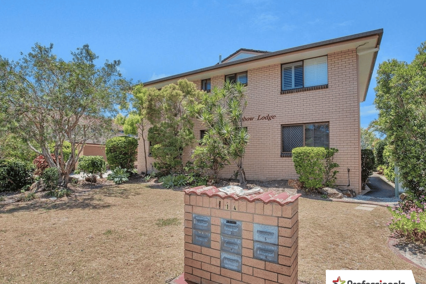 Main view of Homely unit listing, 2/14 Christina Court, Mermaid Waters QLD 4218