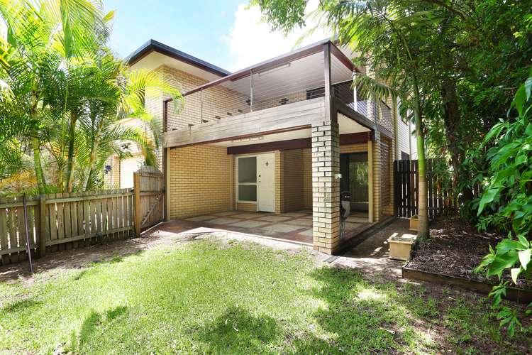 24 Avon Crescent, Albany Creek QLD 4035