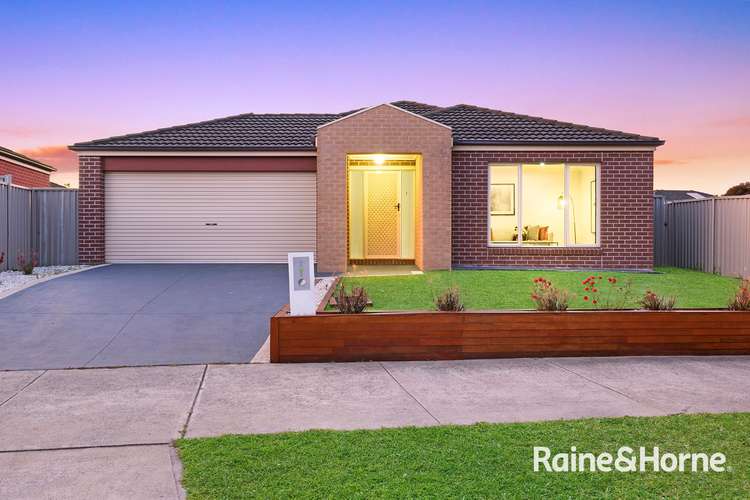 3 Wiltshire Avenue, Cranbourne East VIC 3977