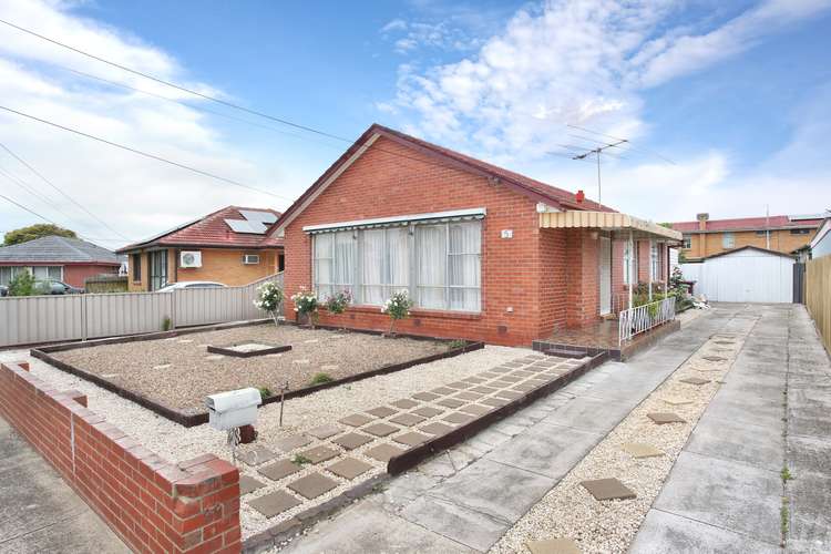 Main view of Homely house listing, 5 Hilgay Street, Coolaroo VIC 3048