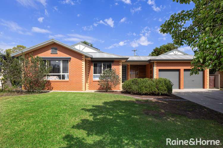 6 Osprey Place, Estella NSW 2650