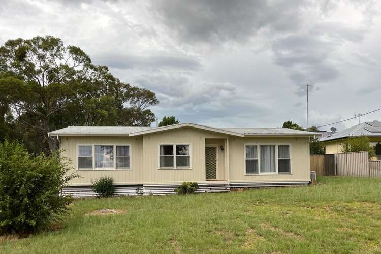 14 Edwards St, Coonabarabran NSW 2357