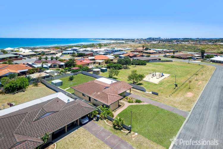 17 Hakea Street, Tarcoola Beach WA 6530