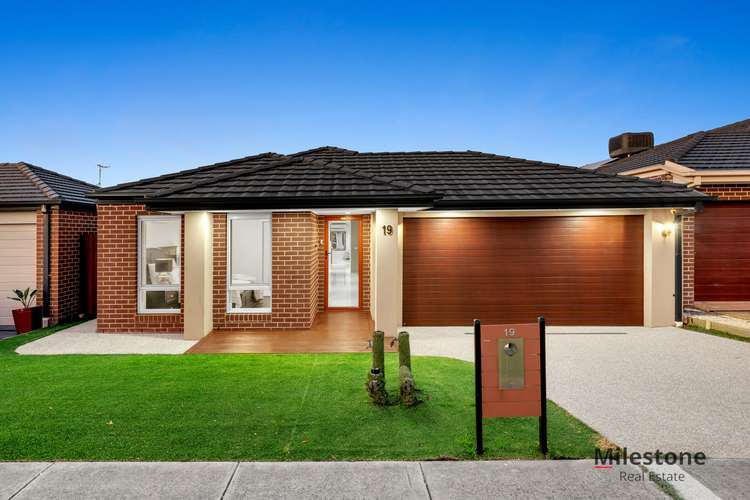 Main view of Homely house listing, 19 Bridport Street, Cranbourne West VIC 3977