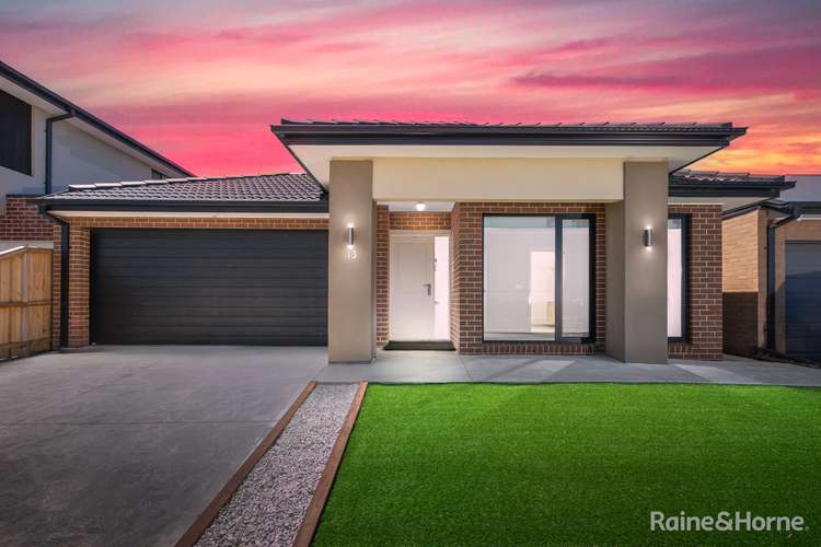 13 Bouquet Circuit, Diggers Rest VIC 3427