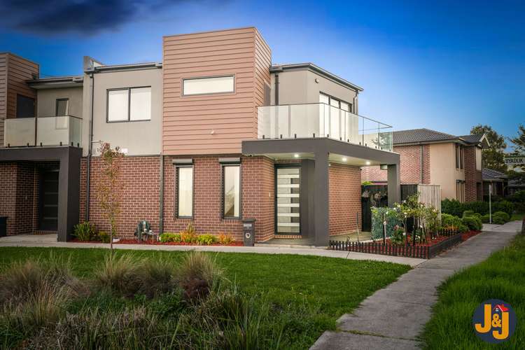 Main view of Homely townhouse listing, 15 Byaduk Walk, Wollert VIC 3750