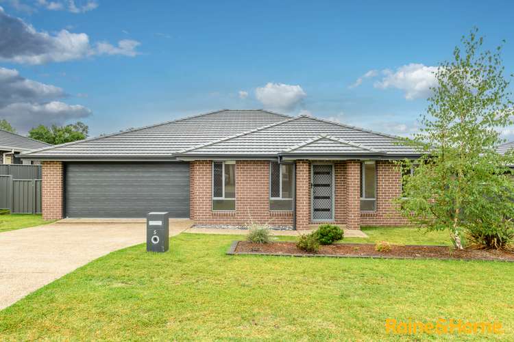 Main view of Homely house listing, 5 Greaves Close, Armidale NSW 2350
