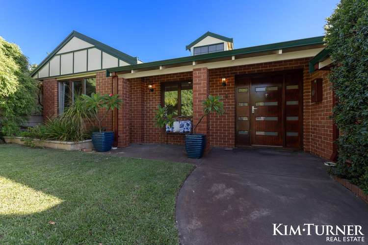 2 Bovell Gardens, Leeming WA 6149