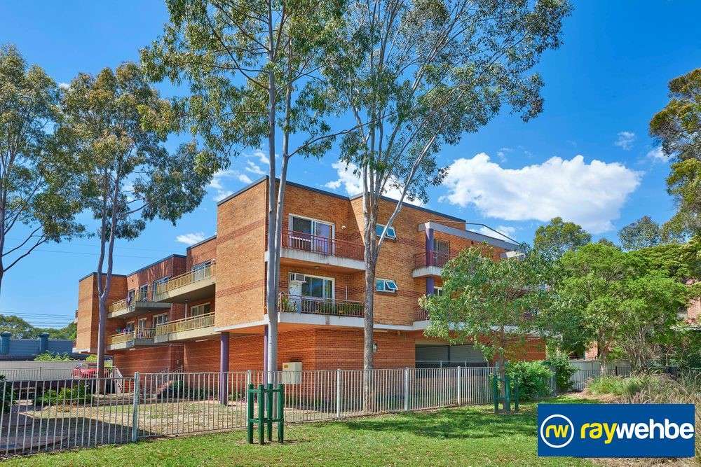 Main view of Homely apartment listing, 15/12-16 Toongabbie Road, Toongabbie NSW 2146