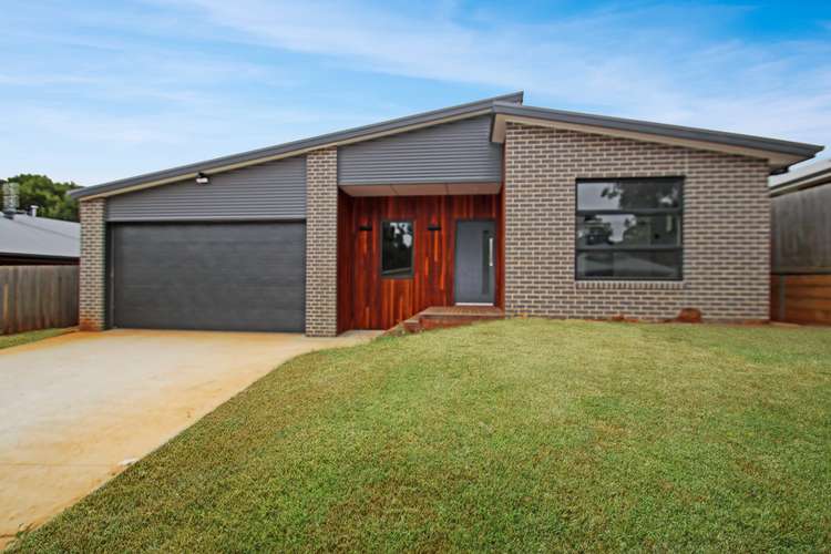 Main view of Homely house listing, 21 Willow Grove, Leongatha VIC 3953