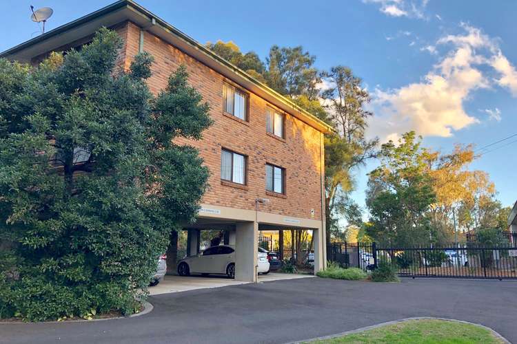 Main view of Homely unit listing, 9/6-12 Hindmarsh Ave, North Wollongong NSW 2500