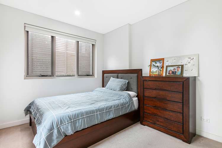 Third view of Homely apartment listing, 6/18-22 Lords Ave, Asquith NSW 2077