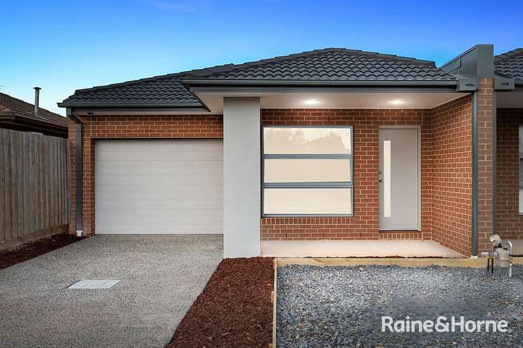 Main view of Homely unit listing, 2/30 Bourke Road, Melton South VIC 3338