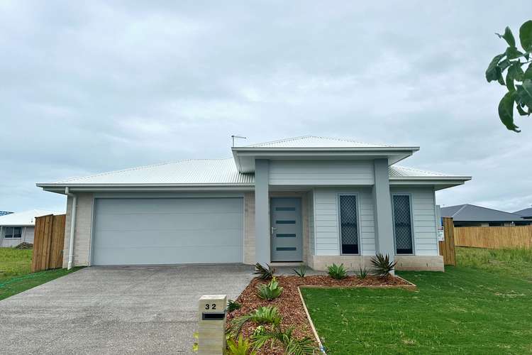 32 Woodswallow Avenue, Point Vernon QLD 4655