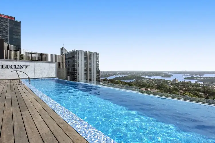 1701/225 Pacific Highway