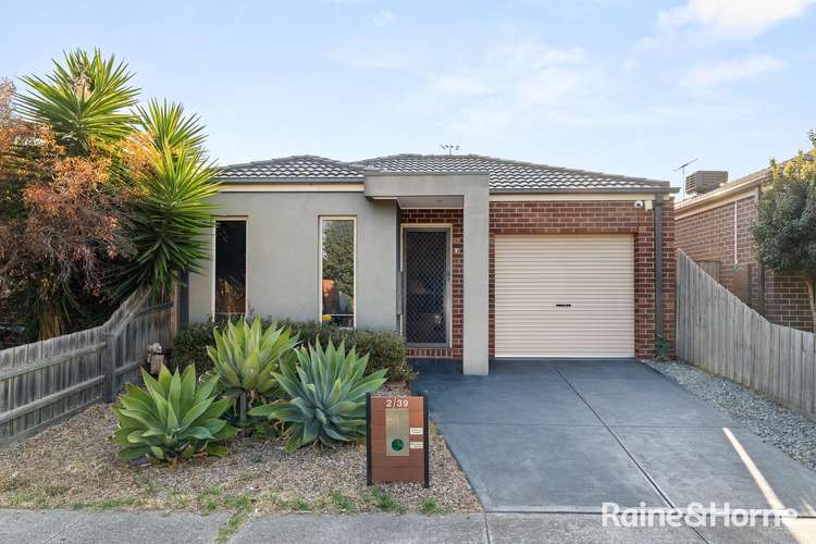 Main view of Homely unit listing, 2/39 Springleaf Road, Tarneit VIC 3029