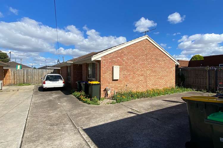 Main view of Homely unit listing, 2/10 Farrant Court, Altona Meadows VIC 3028