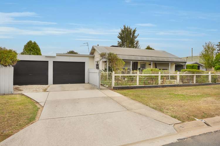 427 Bownds Street, Lavington NSW 2641