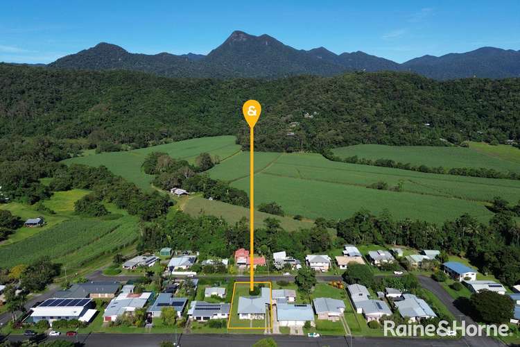 15 Pringle Street, Mossman QLD 4873