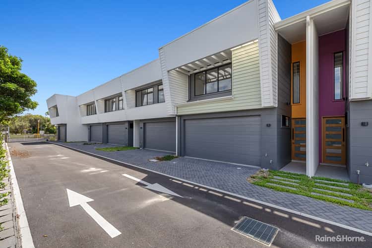 Main view of Homely townhouse listing, 5 Mountbatten Court, Pottsville NSW 2489