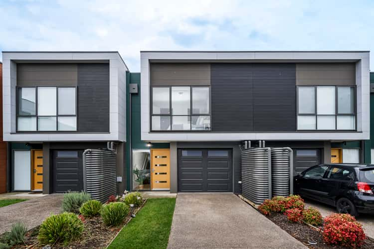 Main view of Homely townhouse listing, 26 Stonewood Circuit, Hadfield VIC 3046