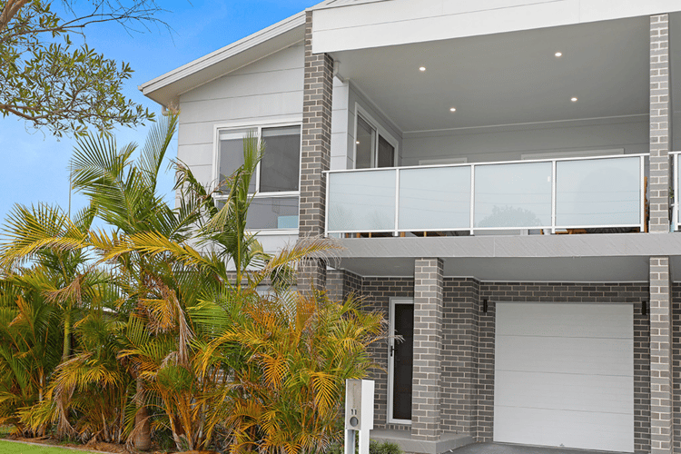 Main view of Homely townhouse listing, 11 Reid Street, Oak Flats NSW 2529