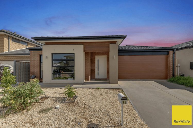 33 Playfield Drive, Truganina VIC 3029