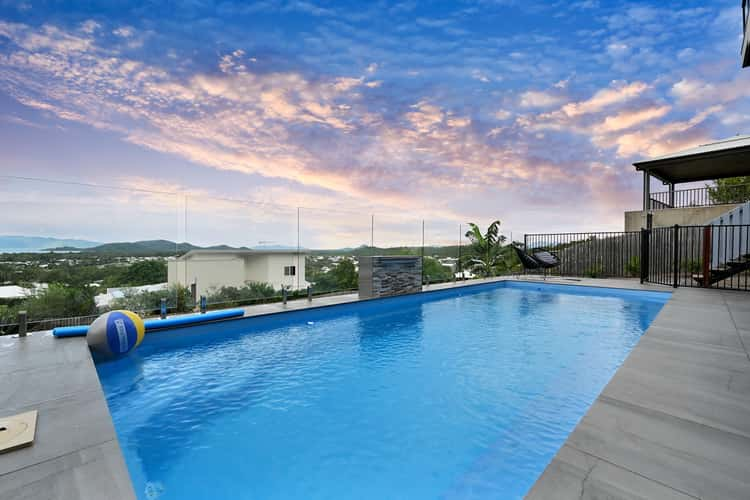 6 Bray Court, Bushland Beach QLD 4818