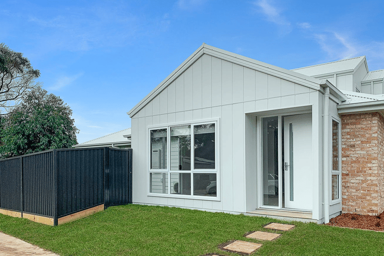 1a Cuneo Place, Thirlmere NSW 2572