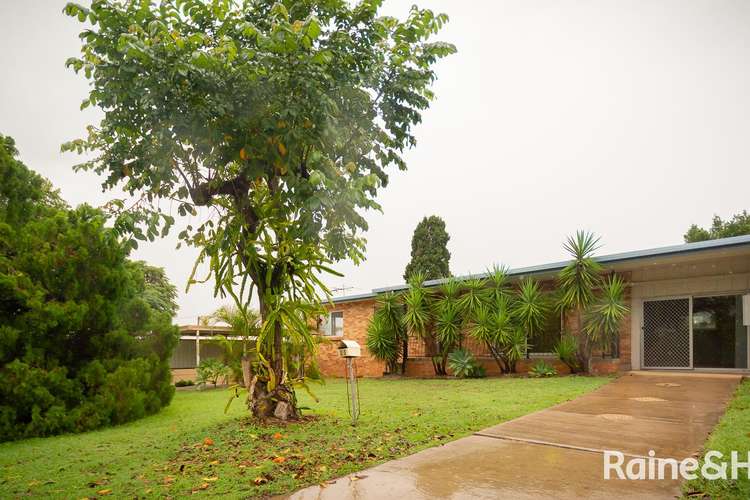 11 Hansen Crescent, Clinton QLD 4680