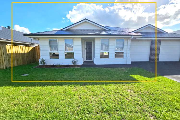 Main view of Homely semiDetached listing, 8 Caputar Way, Lochinvar NSW 2321
