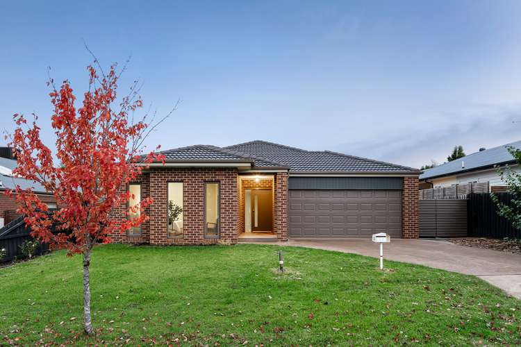 13 Vancleve Crescent, Gisborne VIC 3437