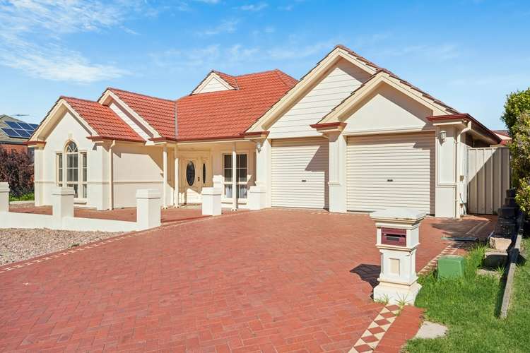 13 Ingleton Drive, Hallett Cove SA 5158