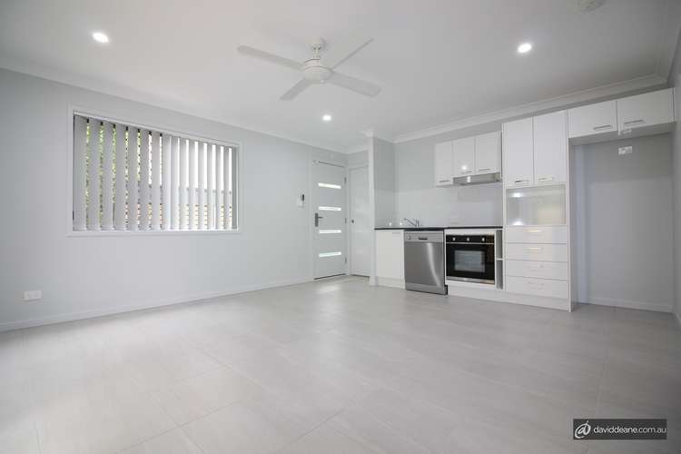 2/1 Grace Street, Scarborough QLD 4020