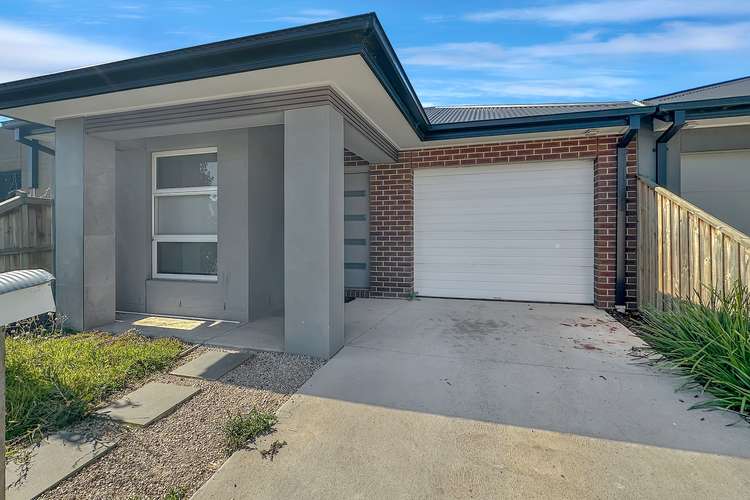 10 Amaya Way, Rockbank VIC 3335