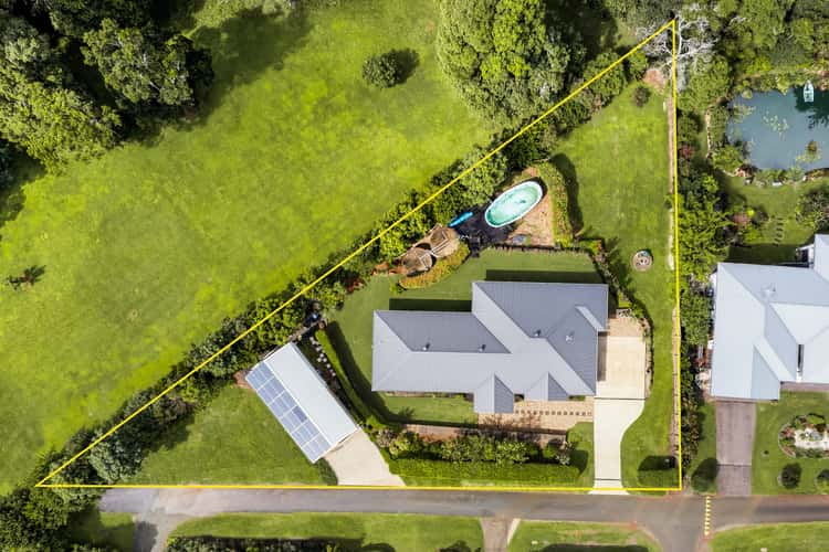 134 Curtis Road, Tamborine Mountain QLD 4272