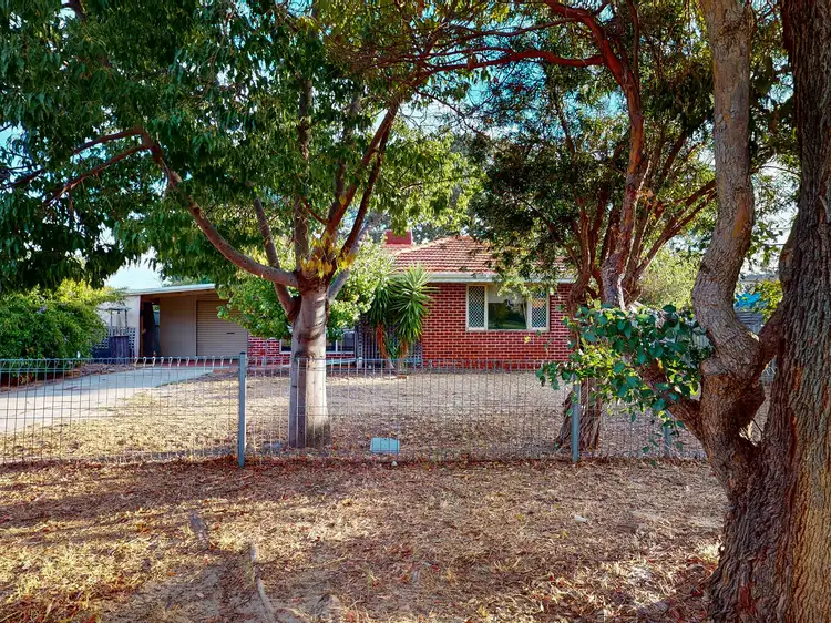 3 Ravenscroft Way