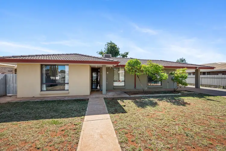7 Joyce Drive