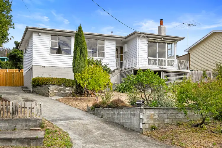 12 Langura Avenue