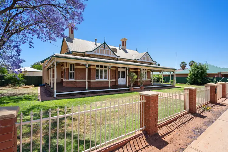 121 Piesse Street