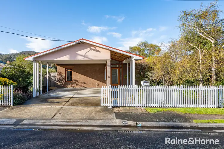 5 Rollins Avenue