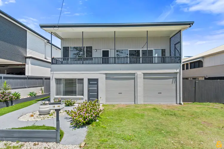 Main view of Homely unit listing, 19B Waterloo Esplanade, Wynnum QLD 4178