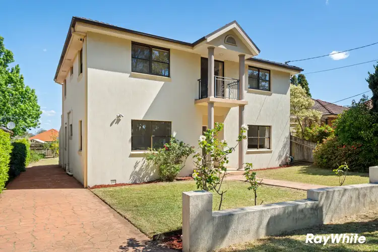 30 Henderson Street