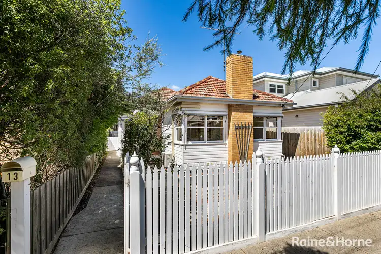 13 Salisbury Street